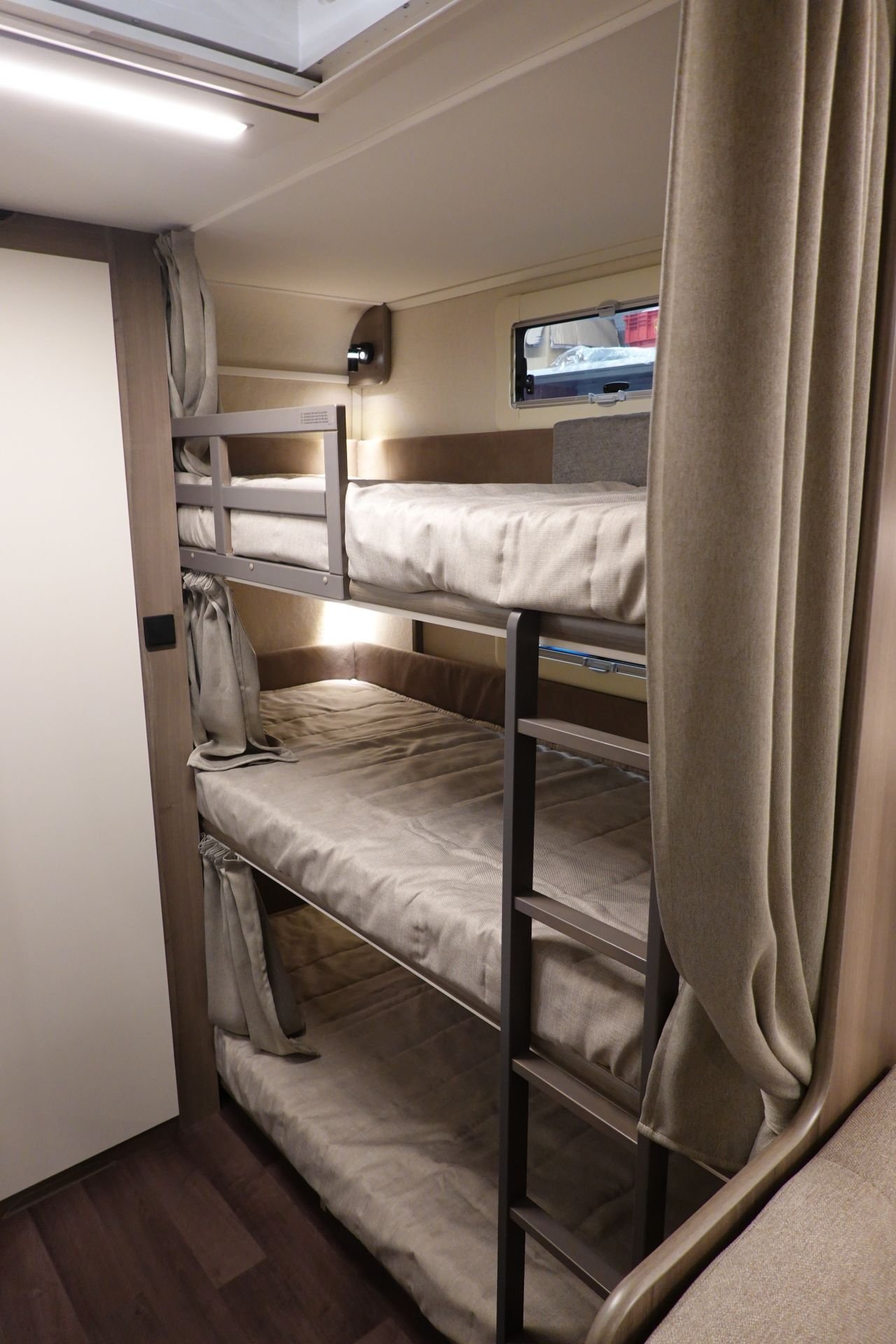 CARAVANE KABE ESTATE 600 GDL KS – Image 12