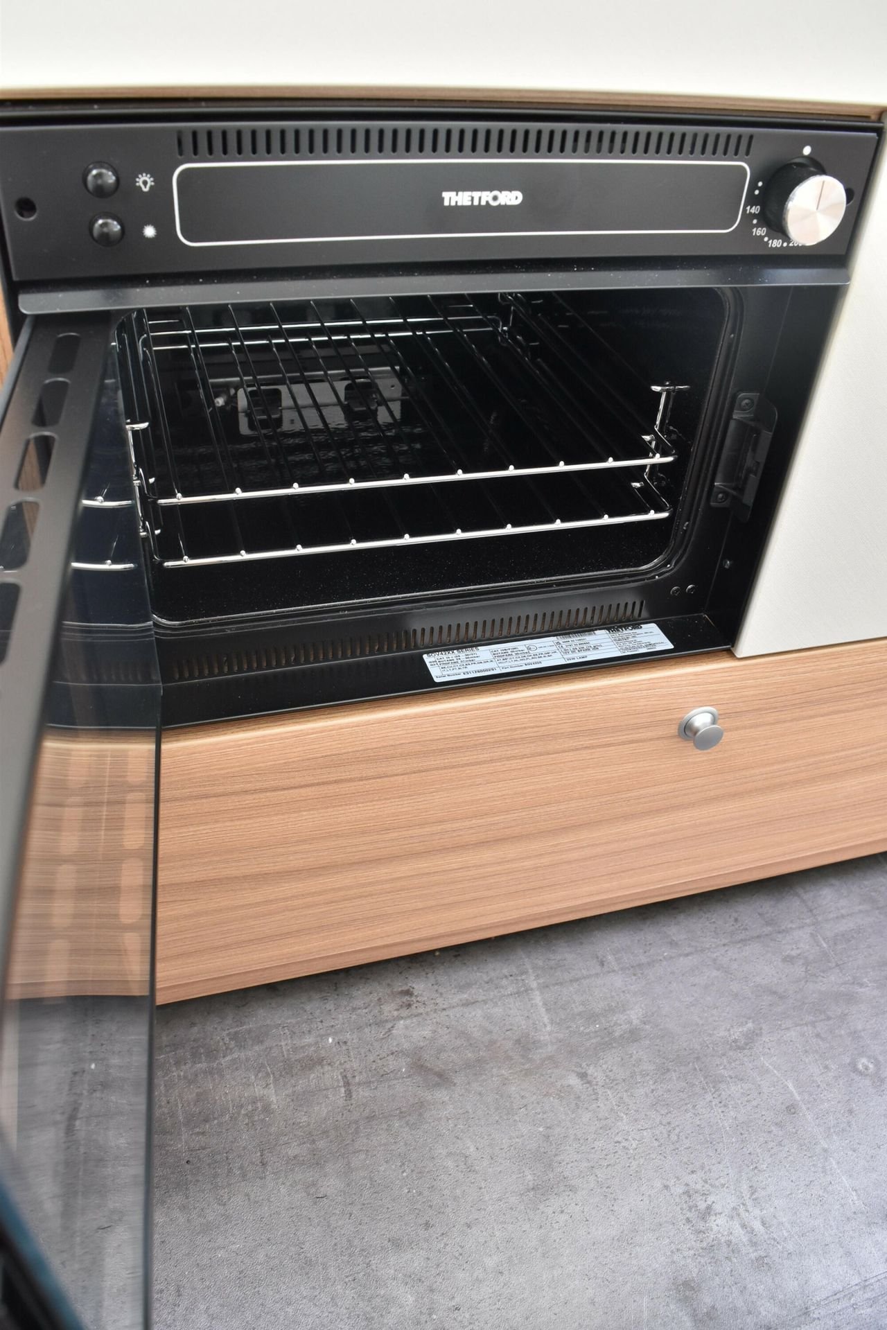 Caravane Dethleffs Camper 460 EL – Image 24