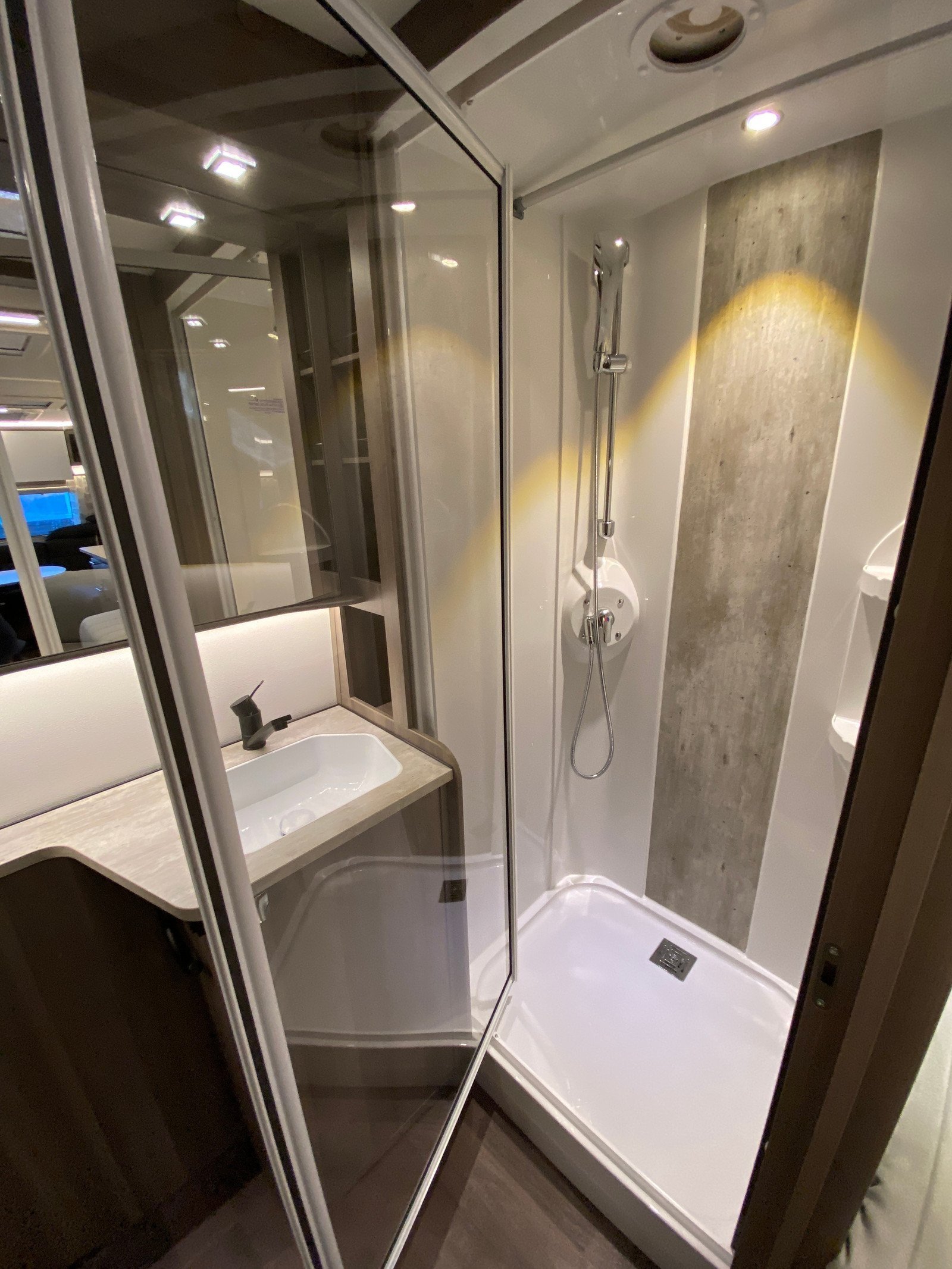 CARAVANE KABE ESTATE 600 TDL KS – Image 4