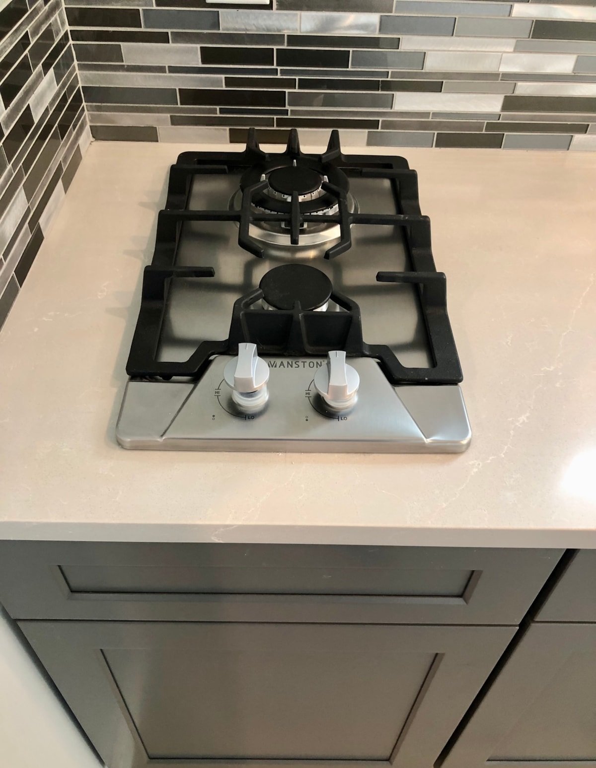 Tiny House moderne sur une remorque 1 chambres - 1 salles de bain – Image 9